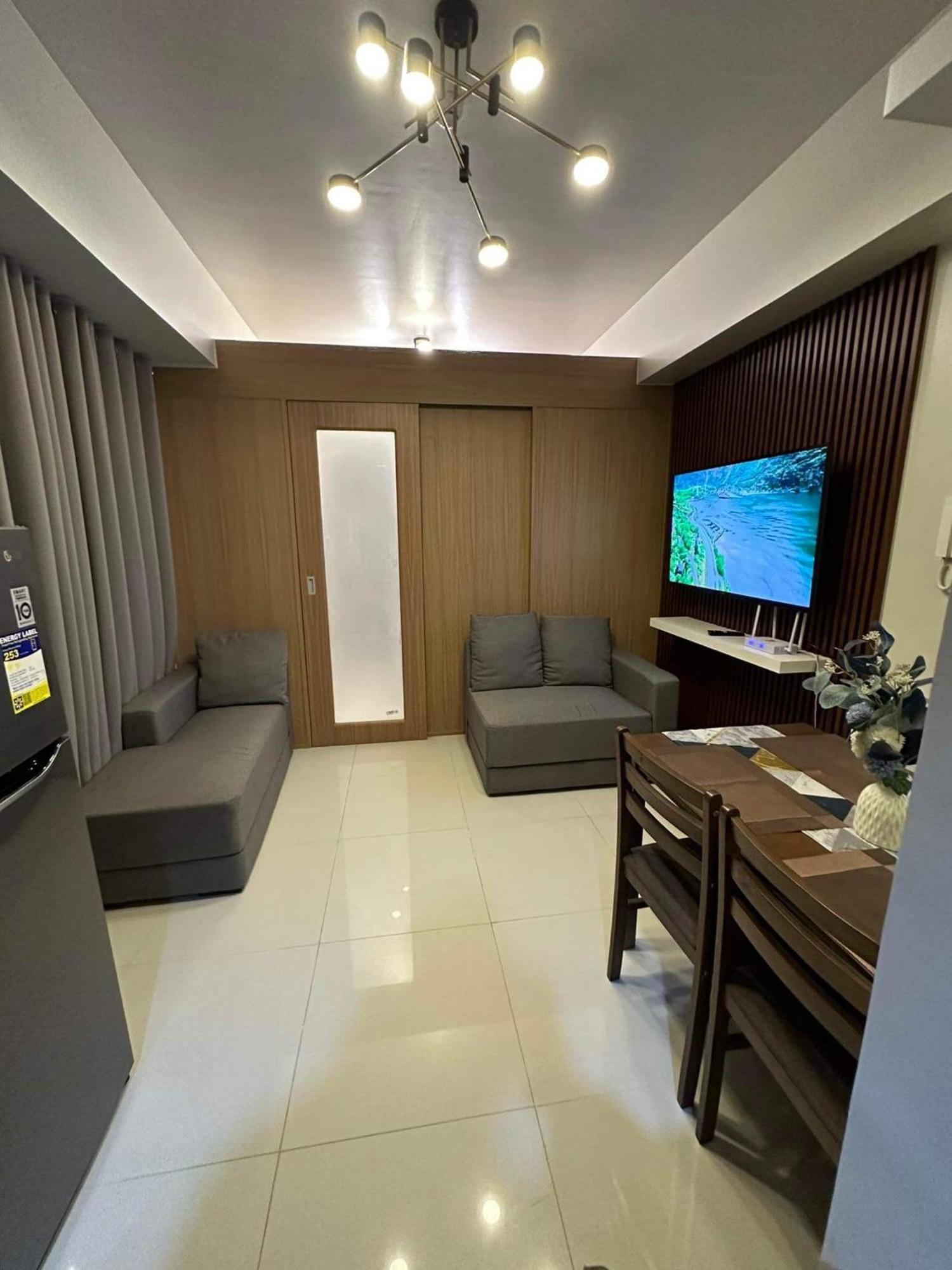 Jastmysuite Pasay Exterior photo